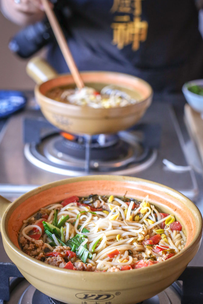 Yunnan Clay Pot Rice Noodle Recipe Hot Noodles