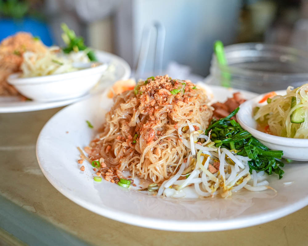 Old Siem Reap Evening Food Tour Kula Noodle Bowl