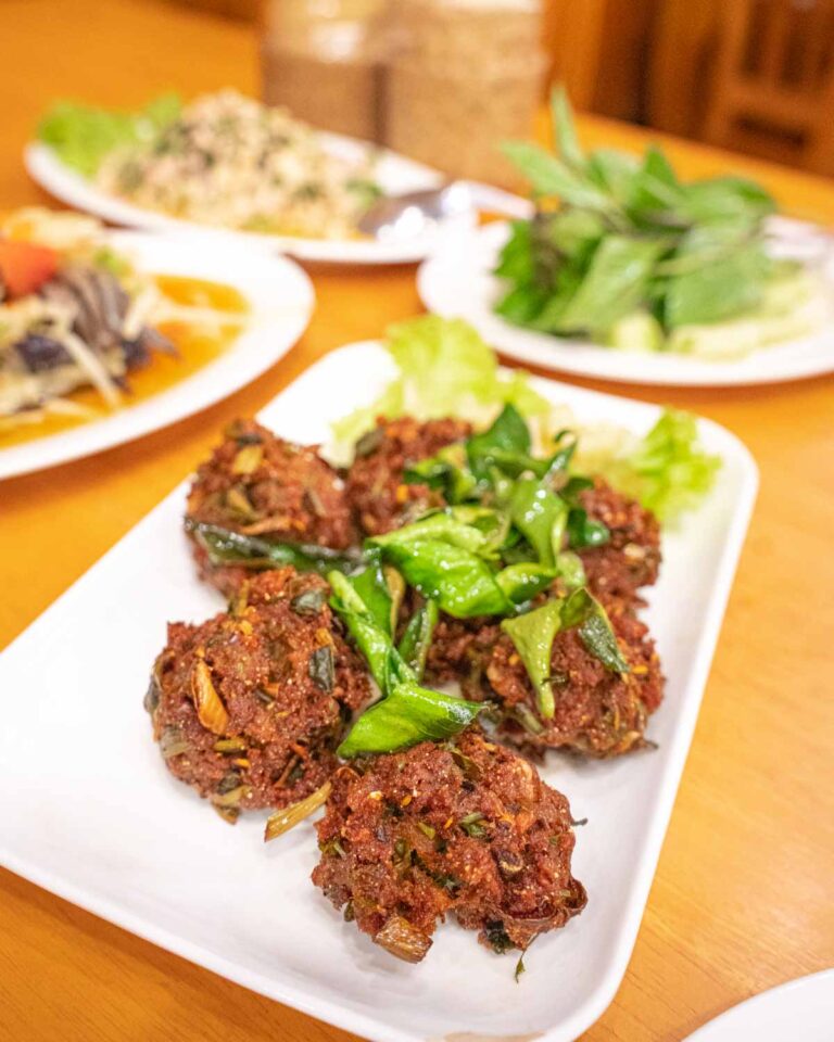 Bangkok Food Tour by Tuktuk Fried Laab