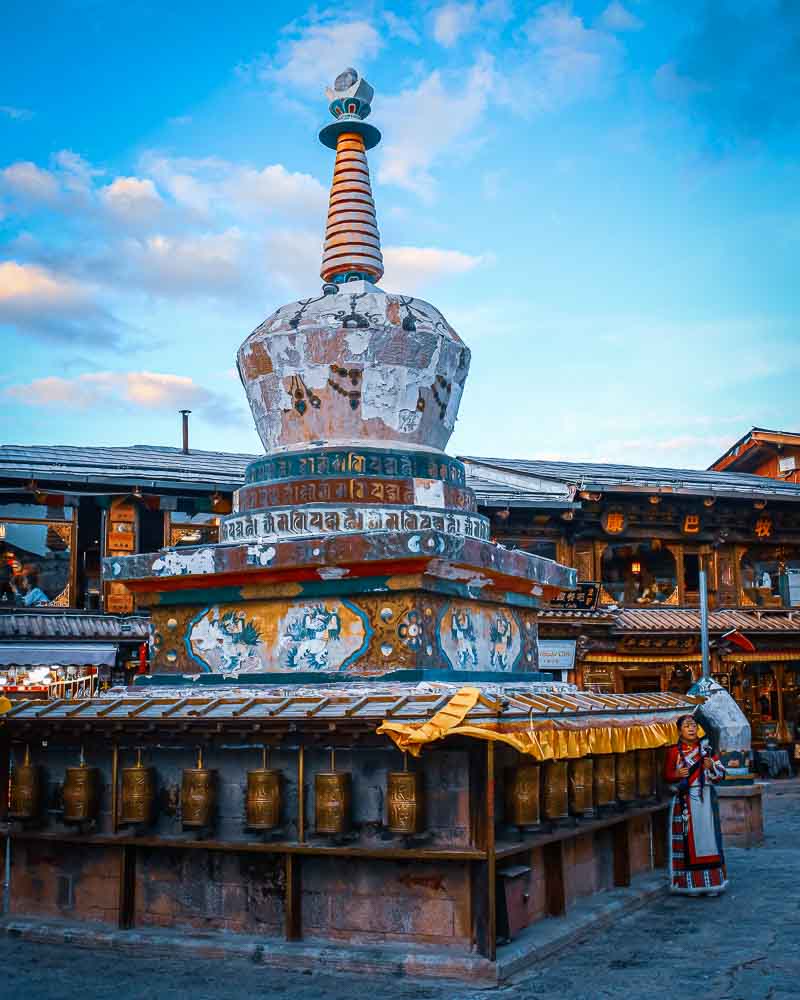 Shangrila Multi Day Trip Square Pagoda