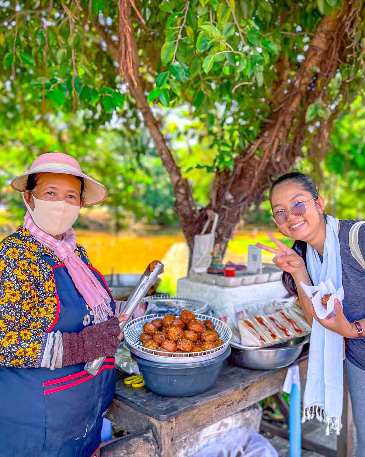 Free Siem Reap Market & Local Temple Tour 3