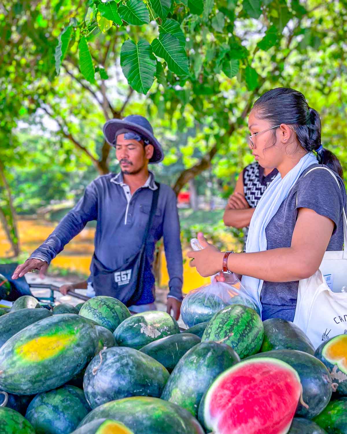 Free Siem Reap Market & Local Temple Tour 5