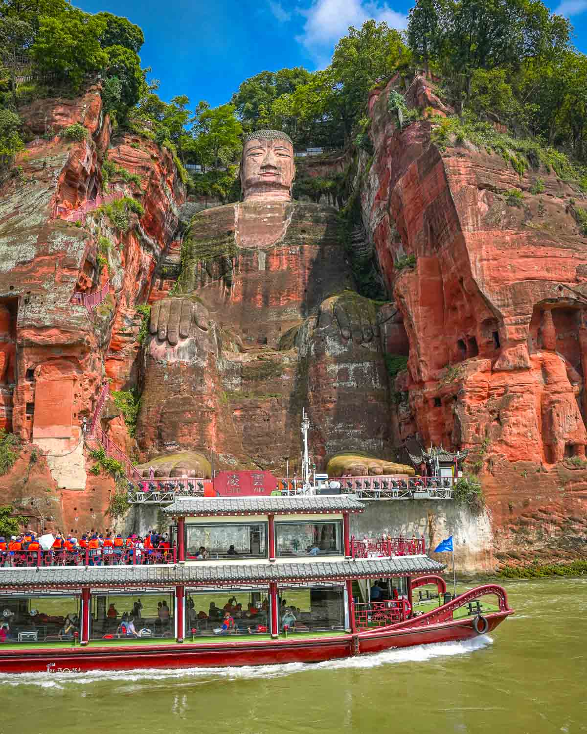 Culinary Journey of Chengdu Trip Leshan Buddha River