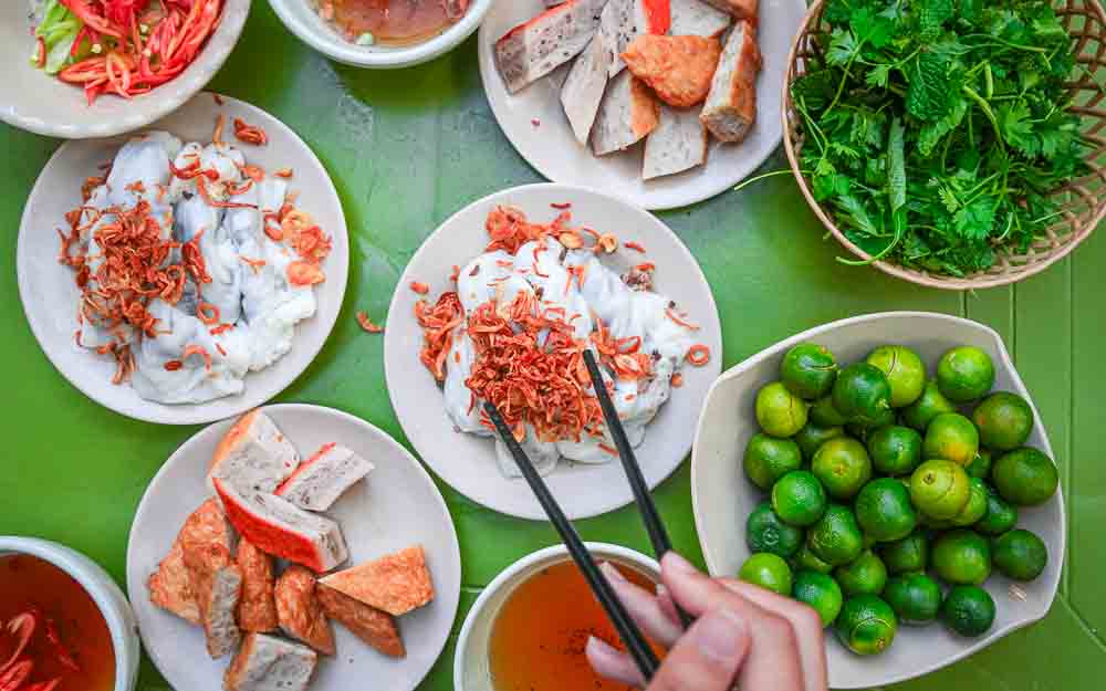 Hanoi Old Quarter Evening Food Tour Vietnam Dishes