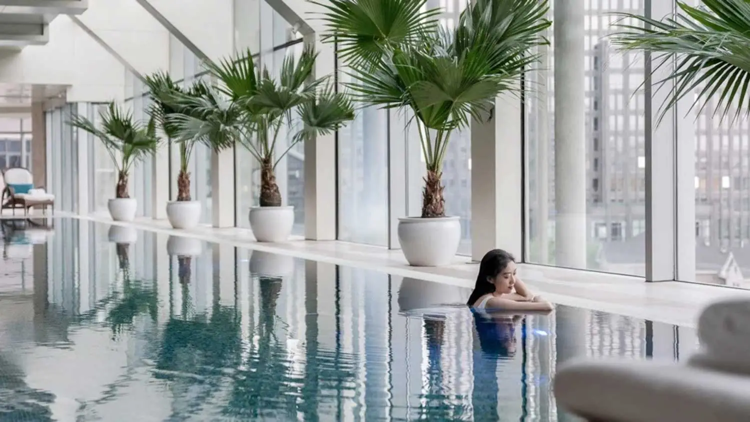 Four Seasons Pool