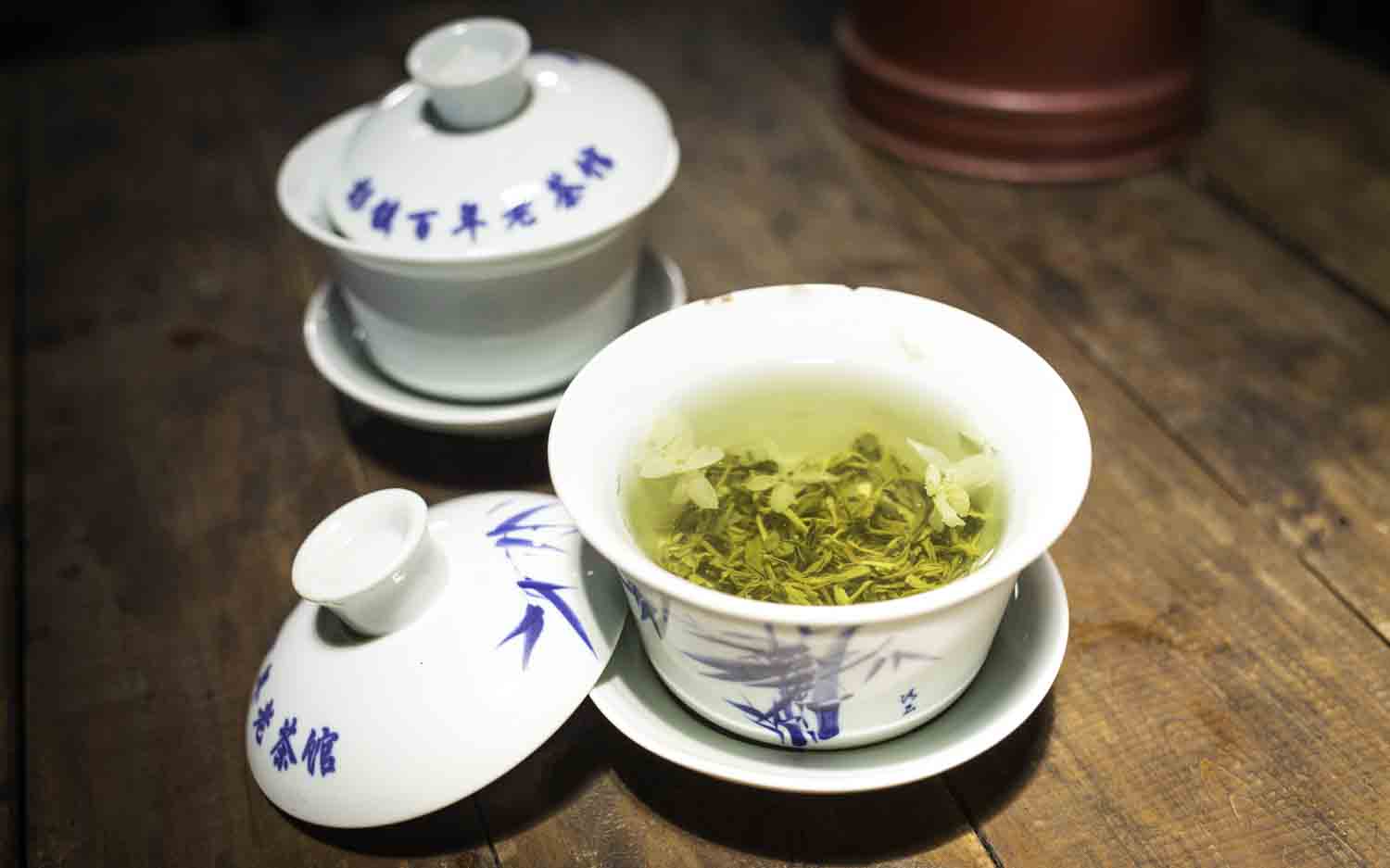 Chengdu Full-Day Tour Tea in Cups