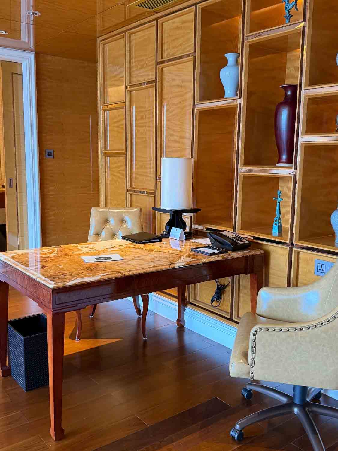 The Ritz-Carlton Chengdu room