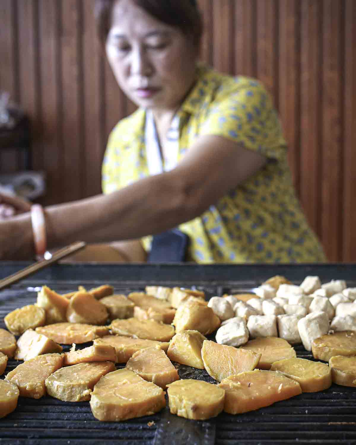 Grilling tofu and sweet potatoes