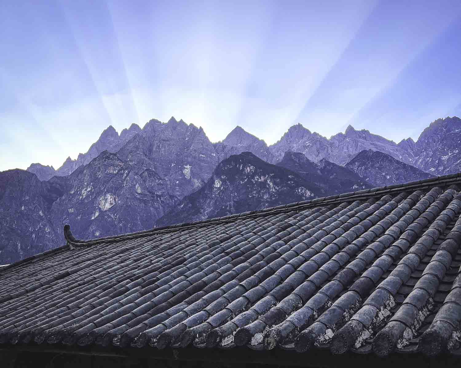 Sunrise in Tiger Leaping Gorge