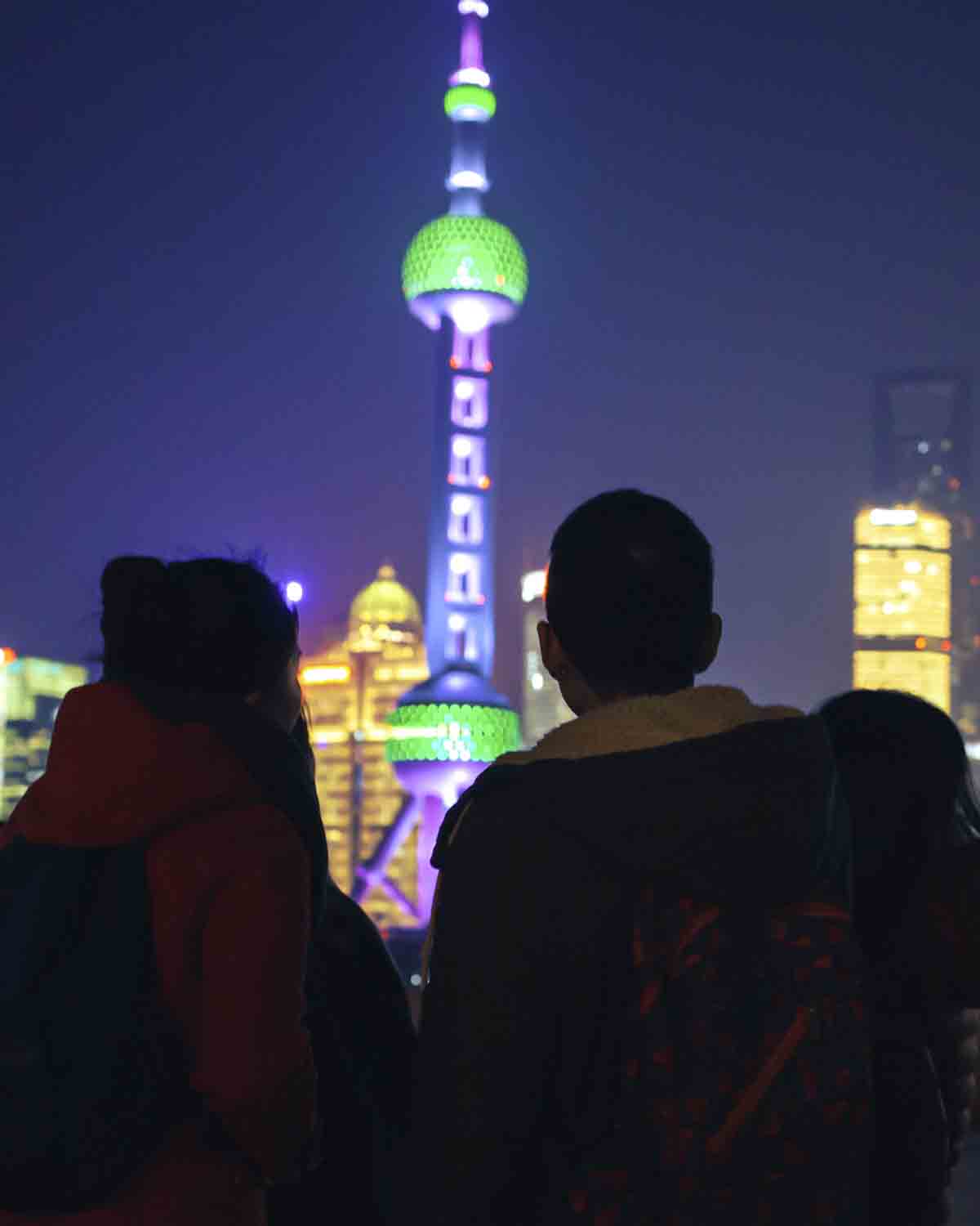 Tower people looking at the pearl tower
