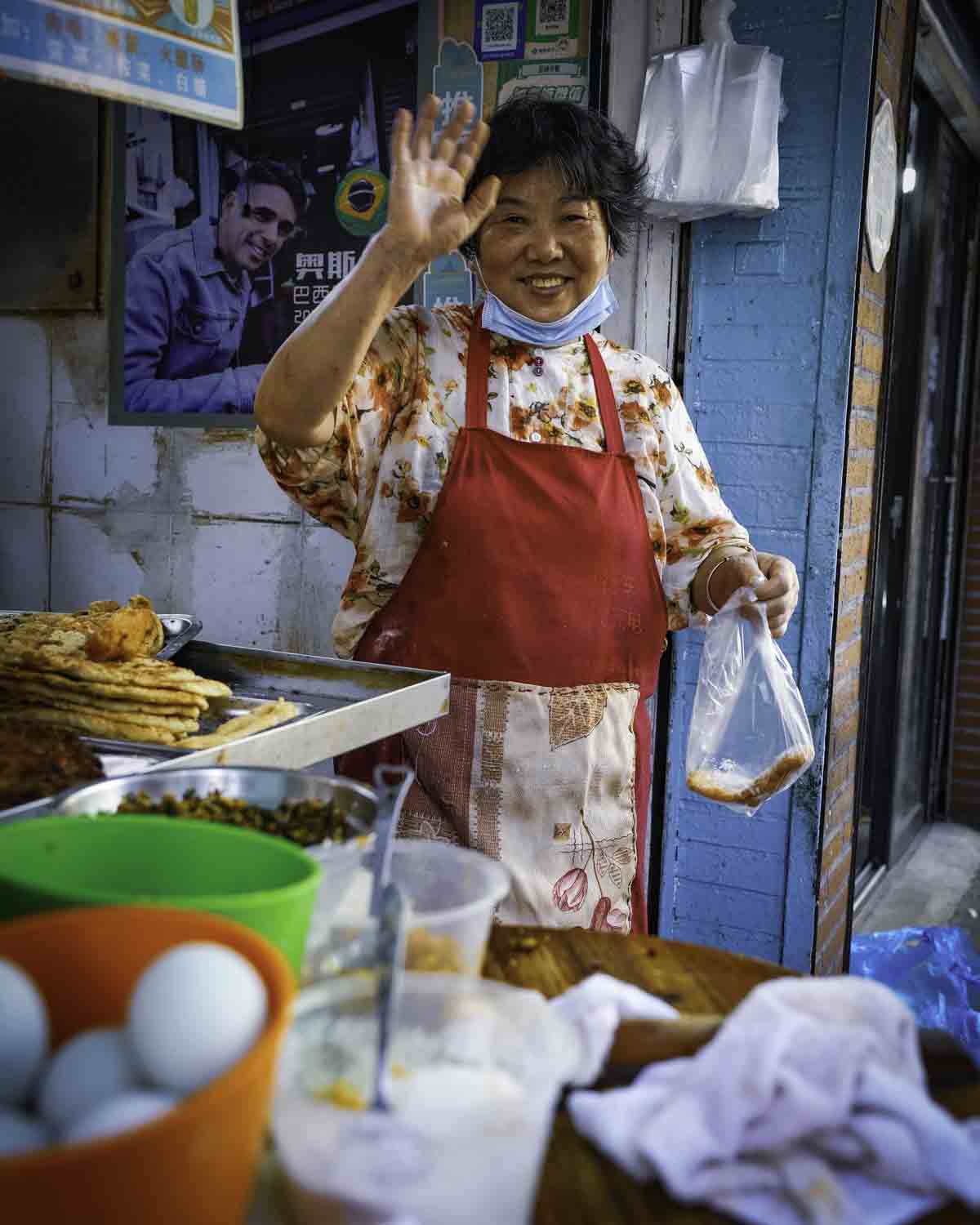 Shanghai Breakfast Tour Vendor Waving