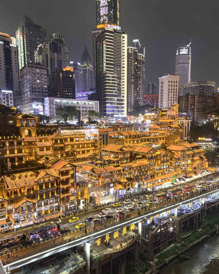 Hongya Cave at night